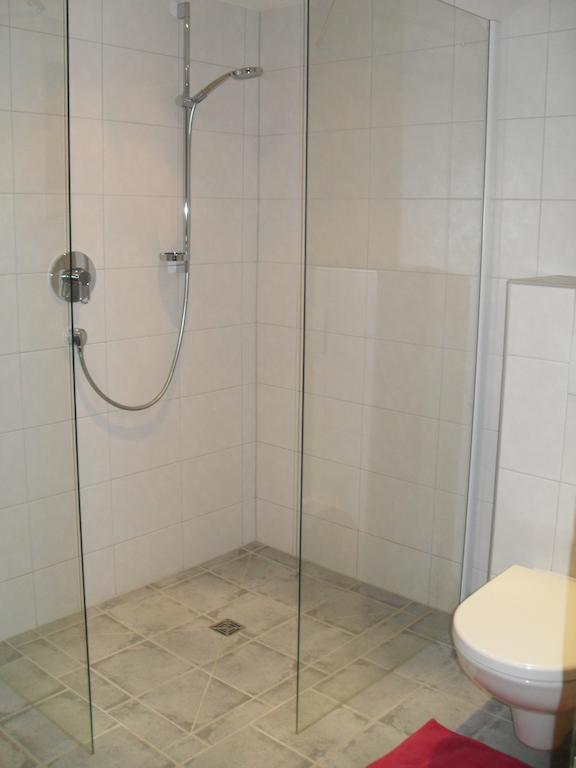 Haus Schellenschmied Apartman Pettneu am Arlberg Szoba fotó
